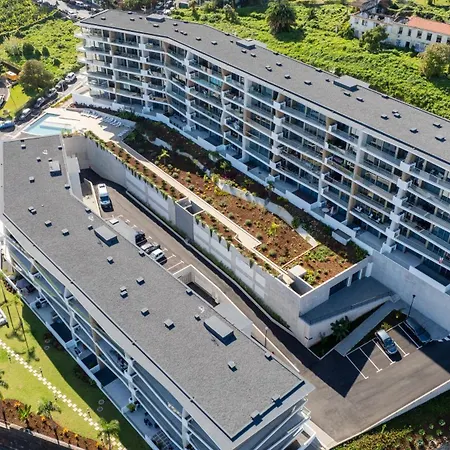 The Queen By Sam Funchal (Madeira)